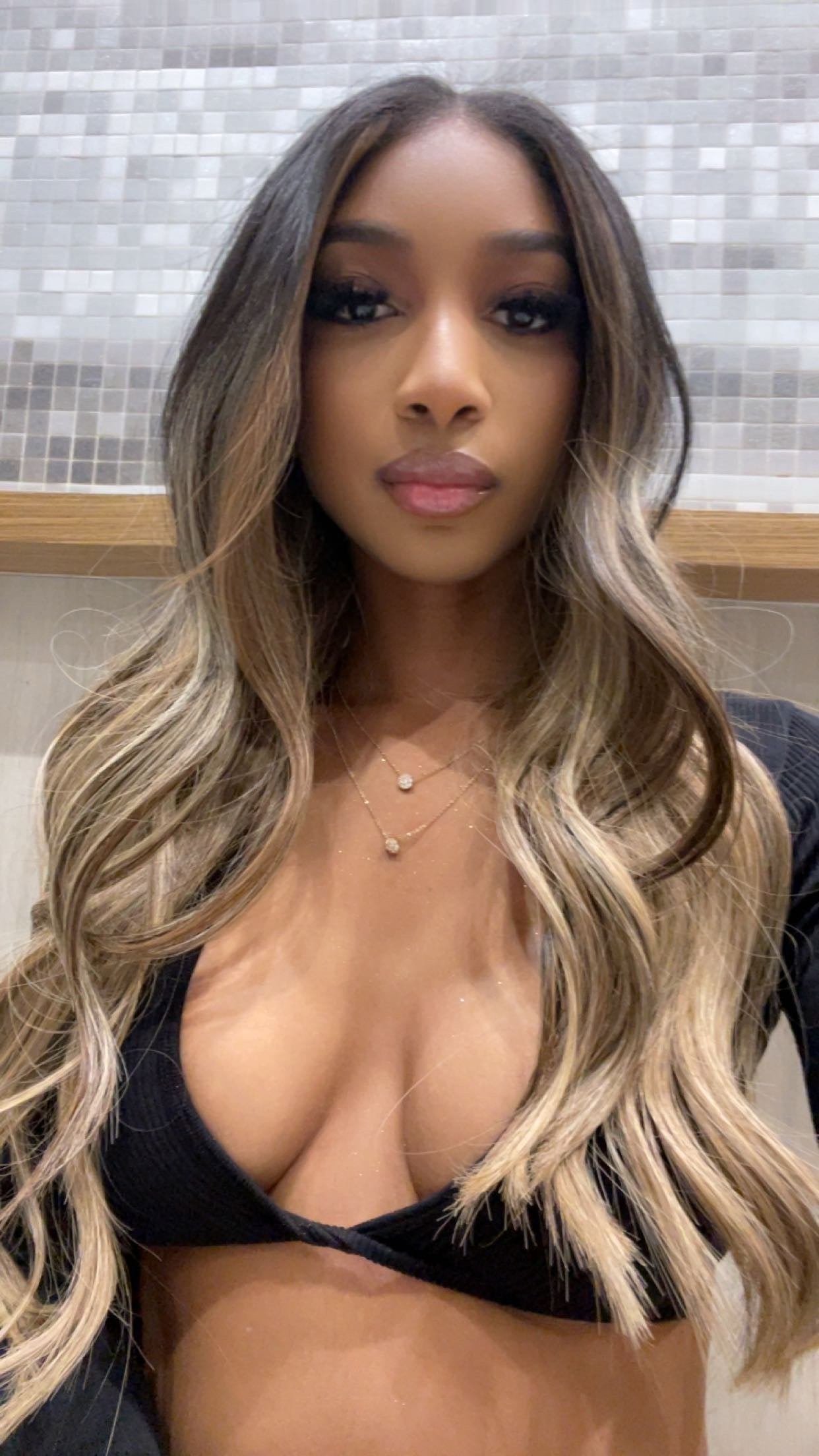 Ash Honey Carmel (Seamless Clip-Ins)